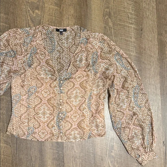 Paige Women’s Dezi Balloon Sleeve Silk Blend Button Front Paisley Top Size Small - Picture 8 of 16